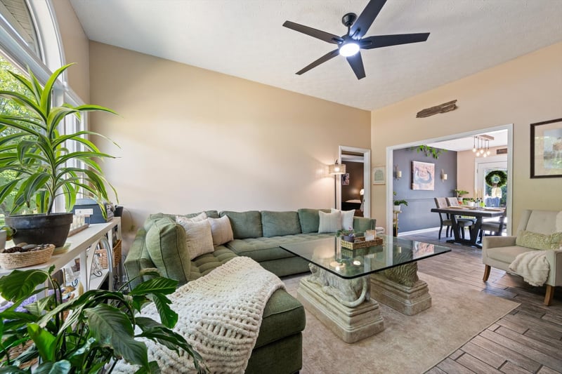 214 Oakdale Dr, White House, TN 37188