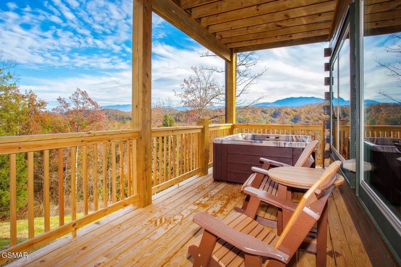 1740 Angela Starr St, Sevierville, TN 37876