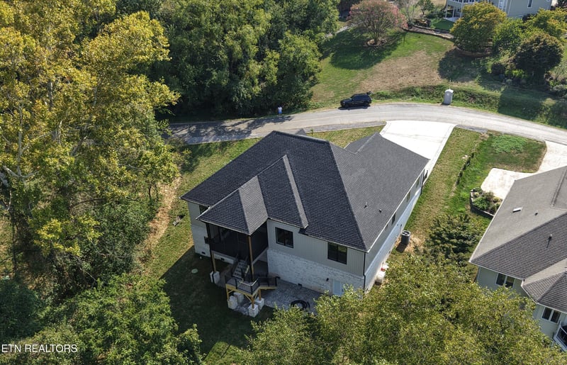 261 Ootsima Way, Loudon, TN 37774