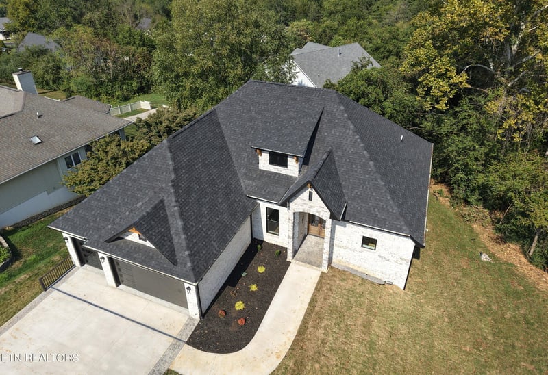 261 Ootsima Way, Loudon, TN 37774