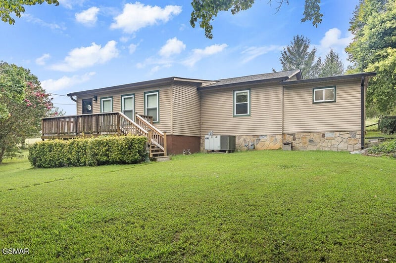 655 Smoky Mountain View Dr, Sevierville, TN 37876