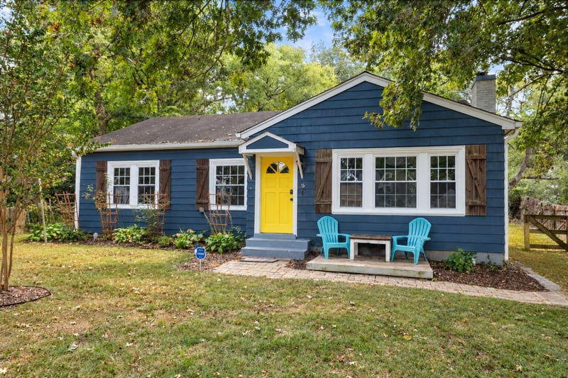 909 Edgewood Dr, Columbia, TN 38401