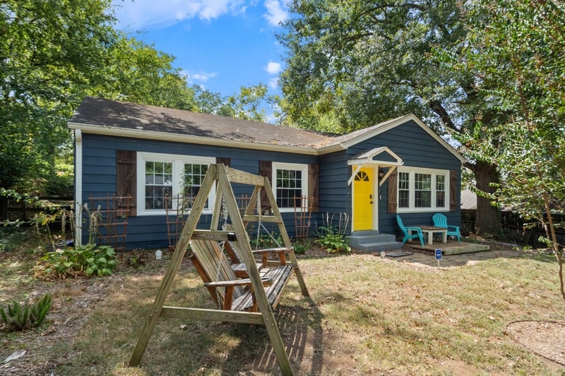 909 Edgewood Dr, Columbia, TN 38401