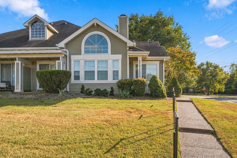 129 Cherry Hill Dr #1A, Hendersonville, TN 37075