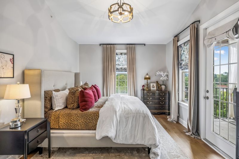309 Seven Springs Way #403, Brentwood, TN 37027