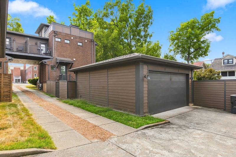 928 Caruthers Ave, Nashville, TN 37204