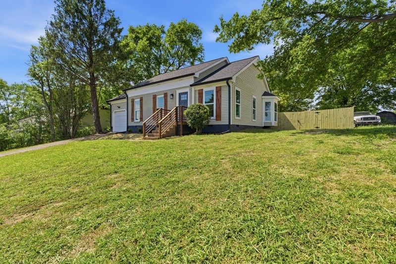 737 Heritage Dr, Madison, TN 37115