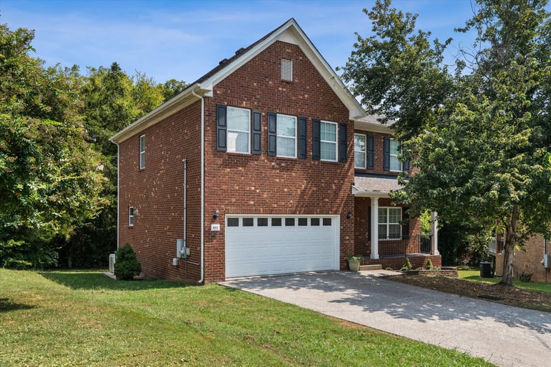805 Crab Apple Cv, Antioch, TN 37013