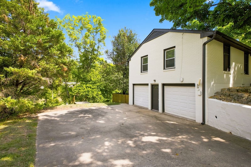 318 Binkley Dr, Nashville, TN 37211