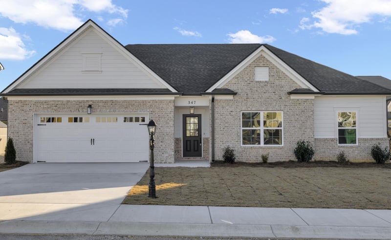421 Winchester Dr, Fort Oglethorpe, GA 30742