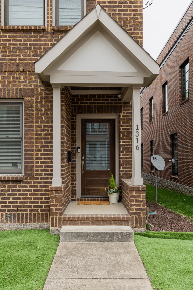 1316 3rd Ave N, Nashville, TN 37208