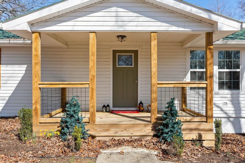 120 Dennis Rd, Trenton, GA 30752