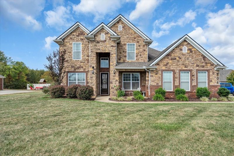 804 Topaz Dr, Murfreesboro, TN 37128