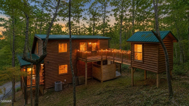 1824 Rhododendron Ln, Sevierville, TN 37876