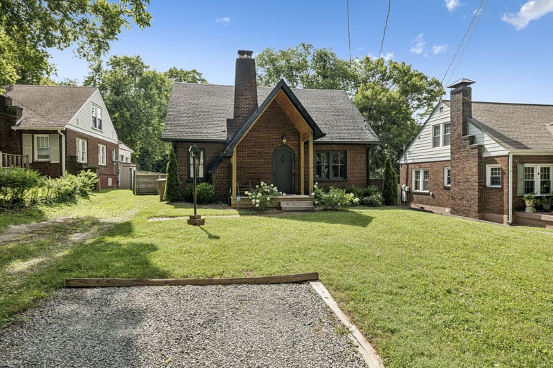 2316 Riverside Dr, Nashville, TN 37216