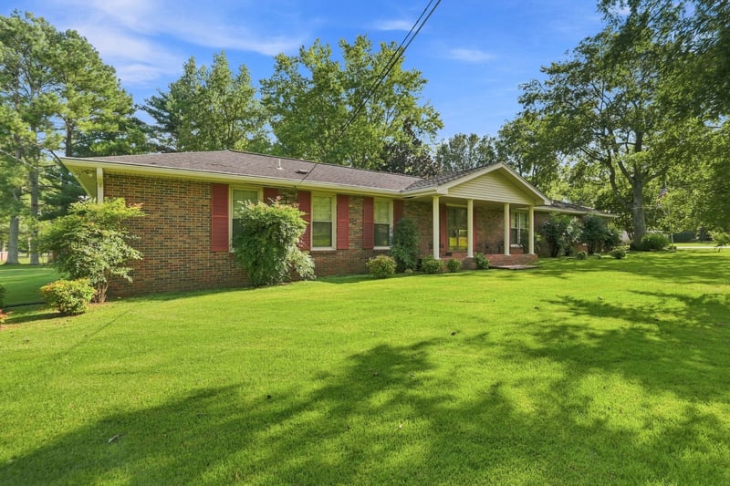 112 Cedar Way Dr, Lebanon, TN 37087