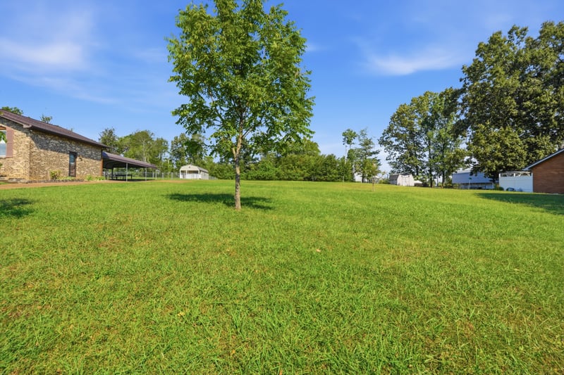 105 Stonewall Dr, Springfield, TN 37172
