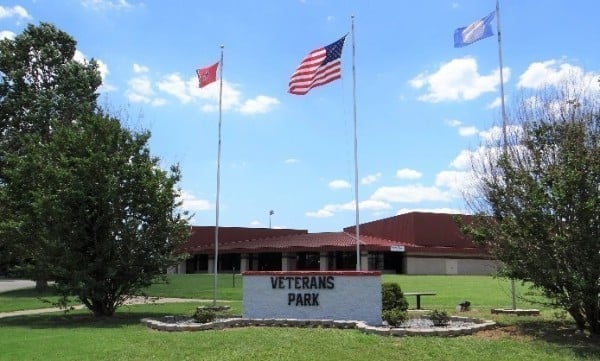 340 Black Bear Dr, Mount Pleasant, TN 38474