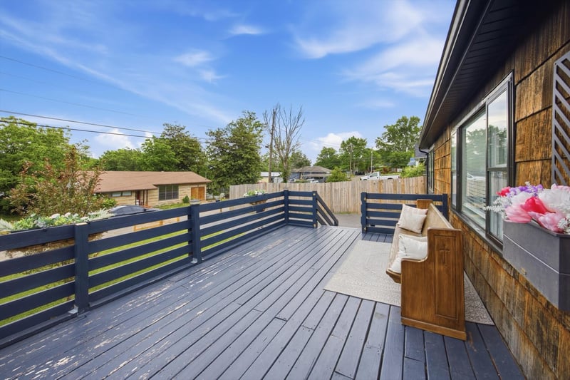 1205 Poole St, Rossville, GA 30741