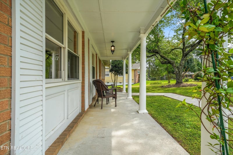 103 Iona Cir, Oak Ridge, TN 37830
