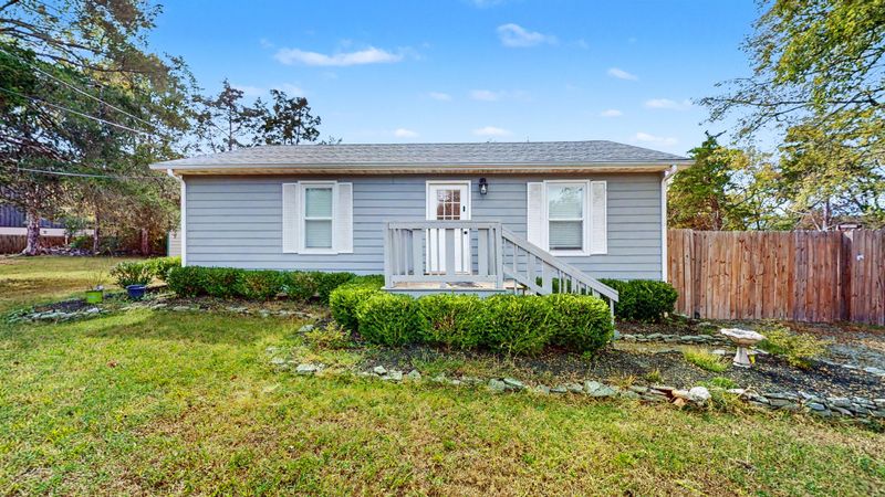 215 Sunrise Ave, La Vergne, TN 37086