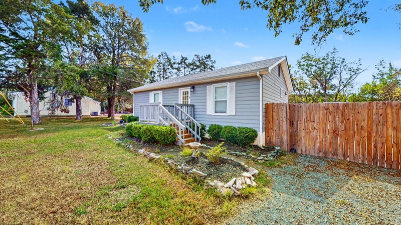 215 Sunrise Ave, La Vergne, TN 37086