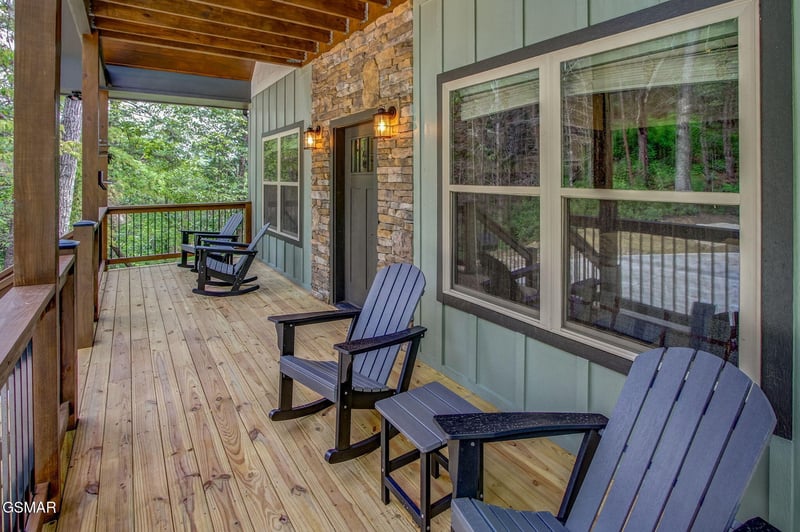 1756 Stinnett Rd, Sevierville, TN 37876