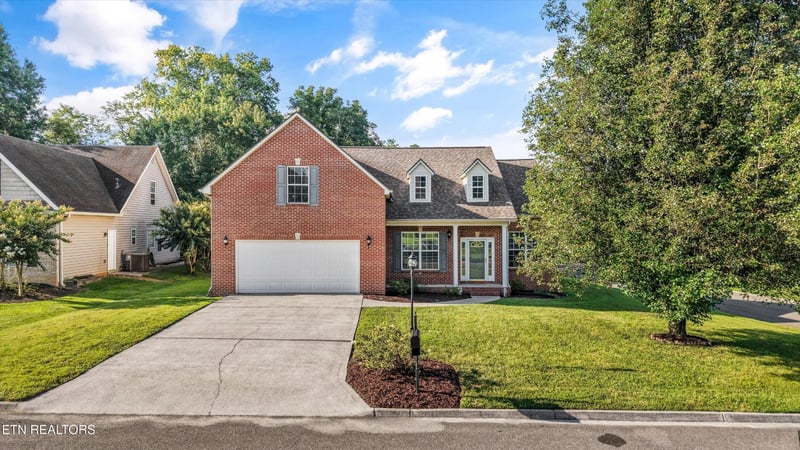 7512 Cherry Blossom Ln, Knoxville, TN 37931