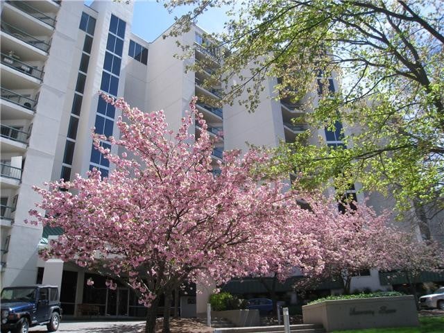 900 19th Ave S #102, Nashville, TN 37212