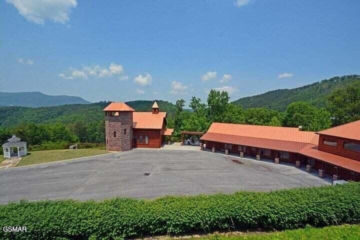 1740 High Rock Way, Sevierville, TN 37862