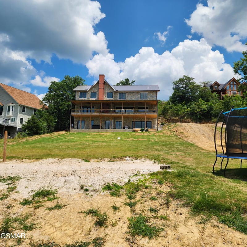799 Penelope Ln, Sevierville, TN 37876