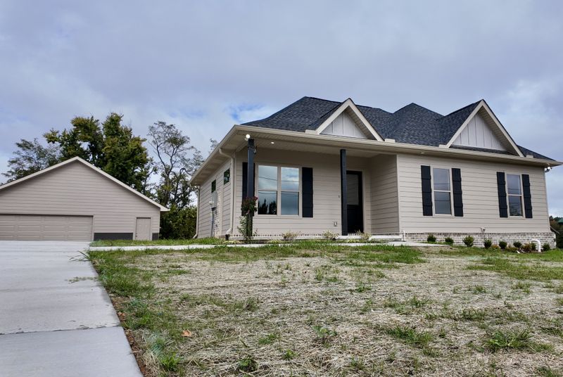 3012 Sumner Dr, Westmoreland, TN 37186