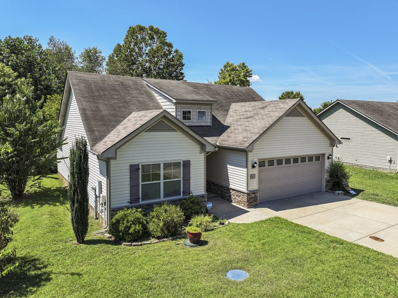 1121 Halverson Dr, Murfreesboro, TN 37128