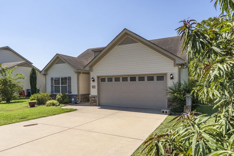 1121 Halverson Dr, Murfreesboro, TN 37128