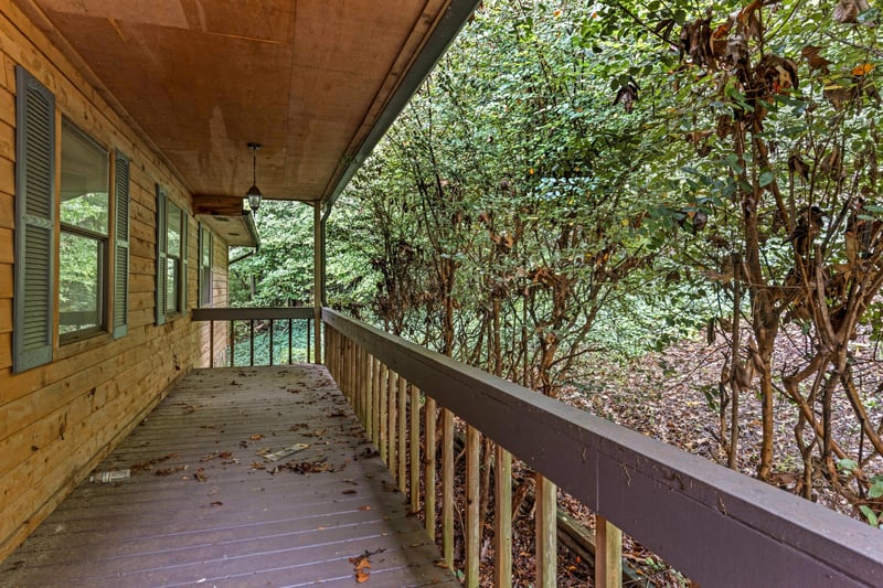 605 Clearview Dr, Ringgold, GA 30736
