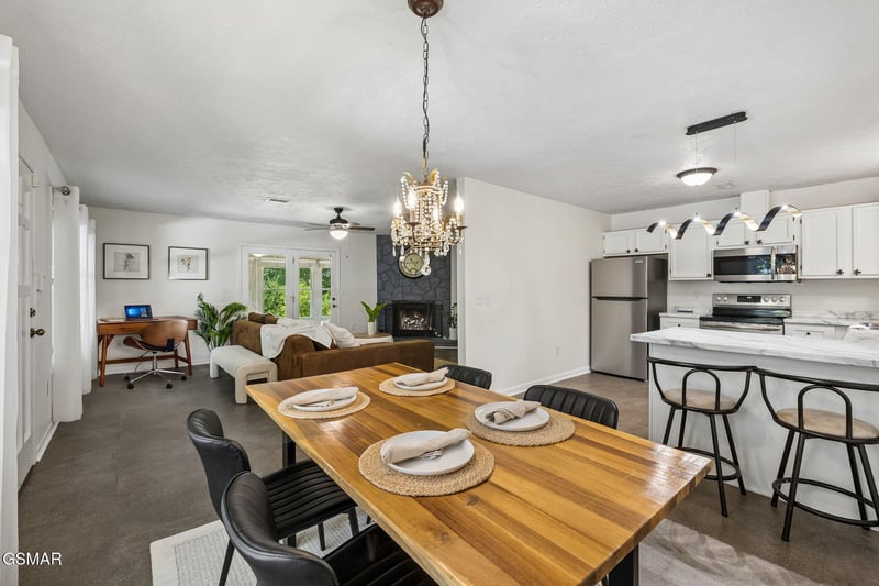 410 Owenwood Dr, Sevierville, TN 37876