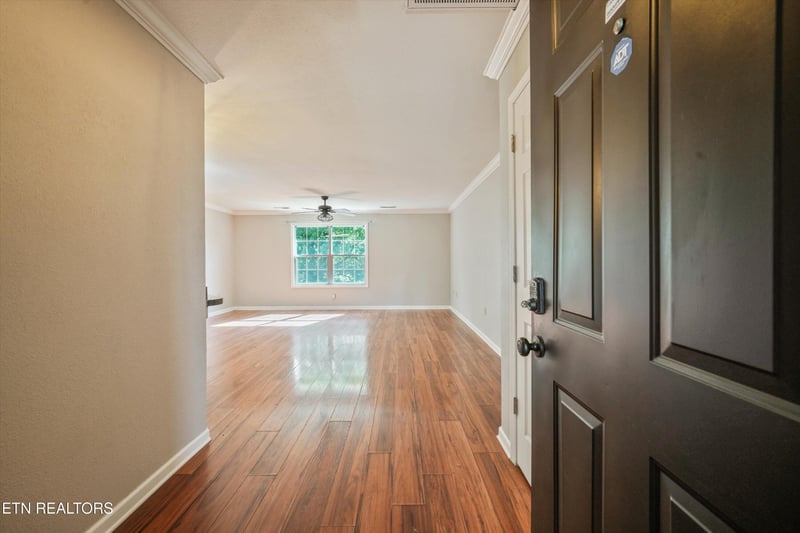 1006 Stones Throw Ln, Sevierville, TN 37876