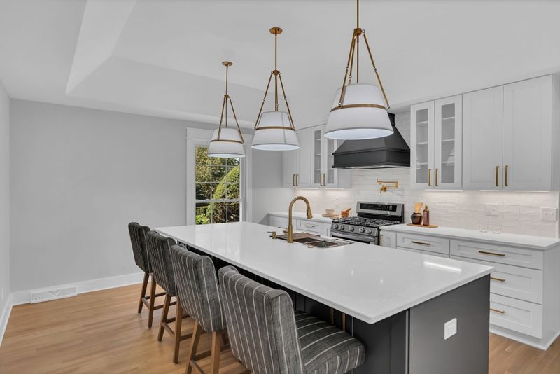 608 Hill Rd, Brentwood, TN 37027