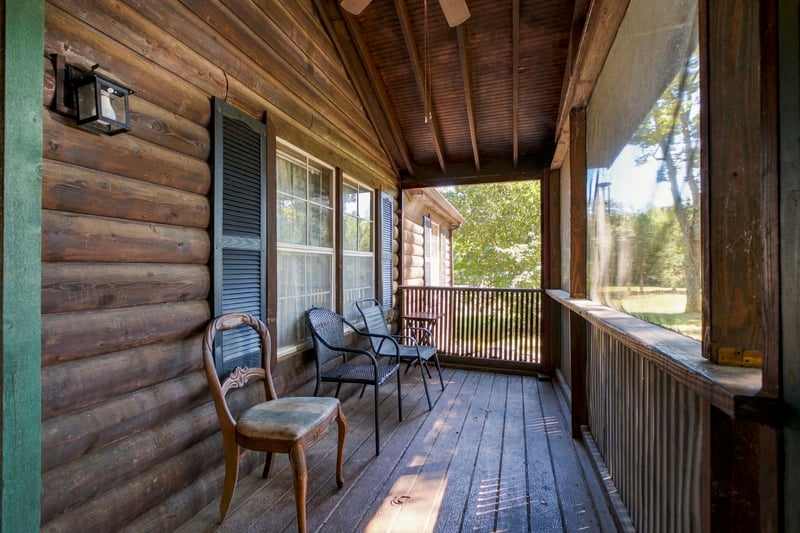 746 Nubia Rd, Westmoreland, TN 37186