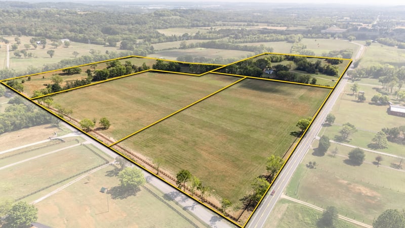 5718 Carters Creek Pike, Thompsons Station, TN 37179