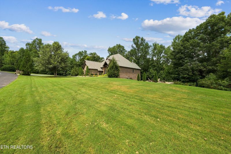 9240 Arlington Ridge Way, Powell, TN 37849