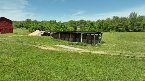 1291 Old Clarksville Pike, Pleasant View, TN 37146