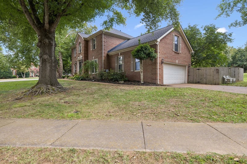 208 Heathersett Dr, Franklin, TN 37064