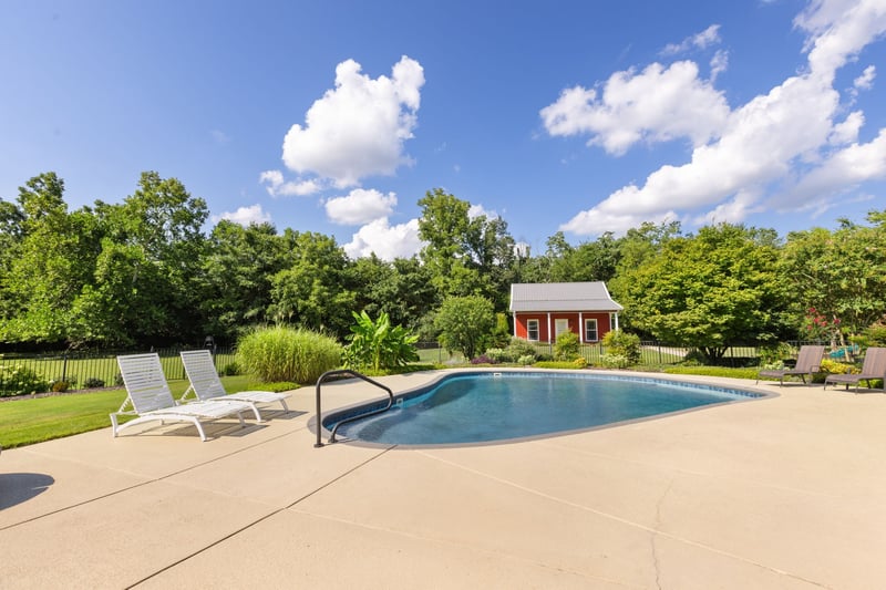 1825 N Lovvorn Rd, Christiana, TN 37037