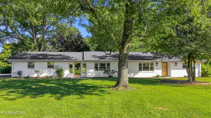 957 Margaret Dr, Alcoa, TN 37701