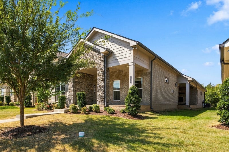 6023 Parkhaven Blvd, Hermitage, TN 37076