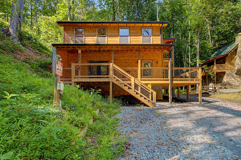 1423 School House Gap Rd, Sevierville, TN 37876