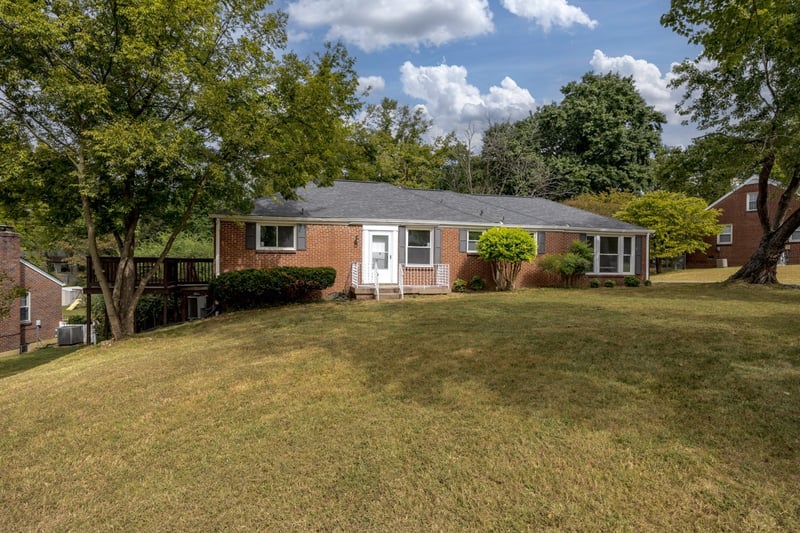 230 Fairway Dr, Nashville, TN 37214