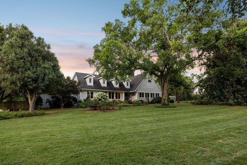 206 Hillwood Blvd NE, Nashville, TN 37205