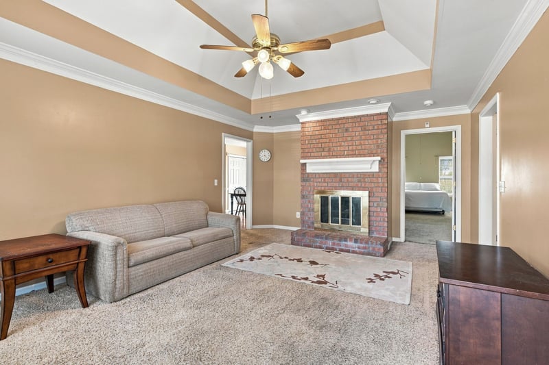 105 Clovercrest Dr, Hendersonville, TN 37075